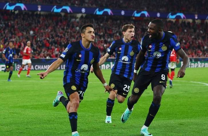 赛后体能课后,亚特兰大防线松动备战欧超杯,信心回归,身体对抗强度拉满(欧超杯皇马对亚特兰大) 赛后体能课后,亚特兰大防线松动备战欧超杯,信心回归,身体对抗强度拉满(欧超杯皇马对亚特兰大)